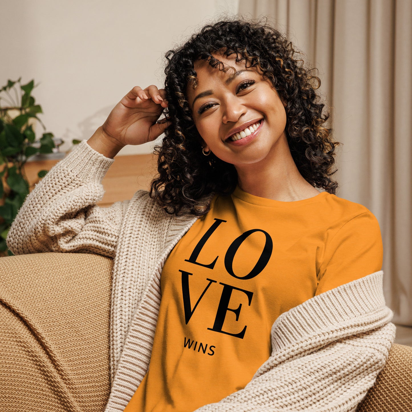 LOVE Women's Relaxed T-Shirt