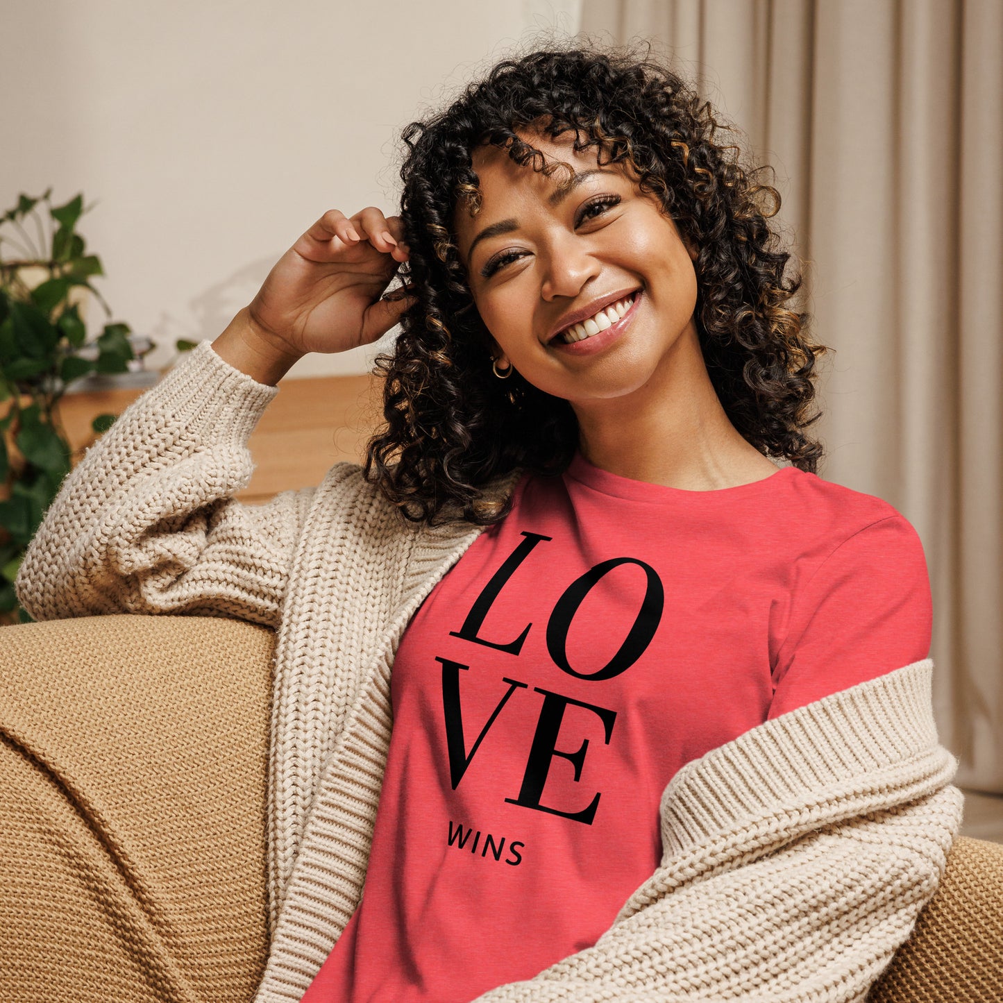 LOVE Women's Relaxed T-Shirt