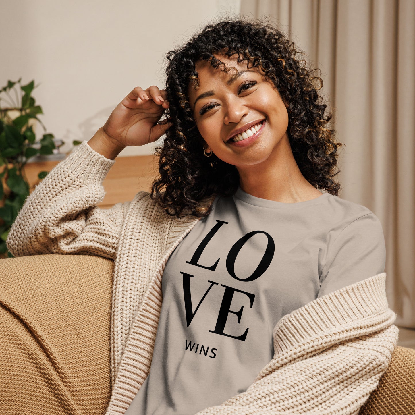 LOVE Women's Relaxed T-Shirt