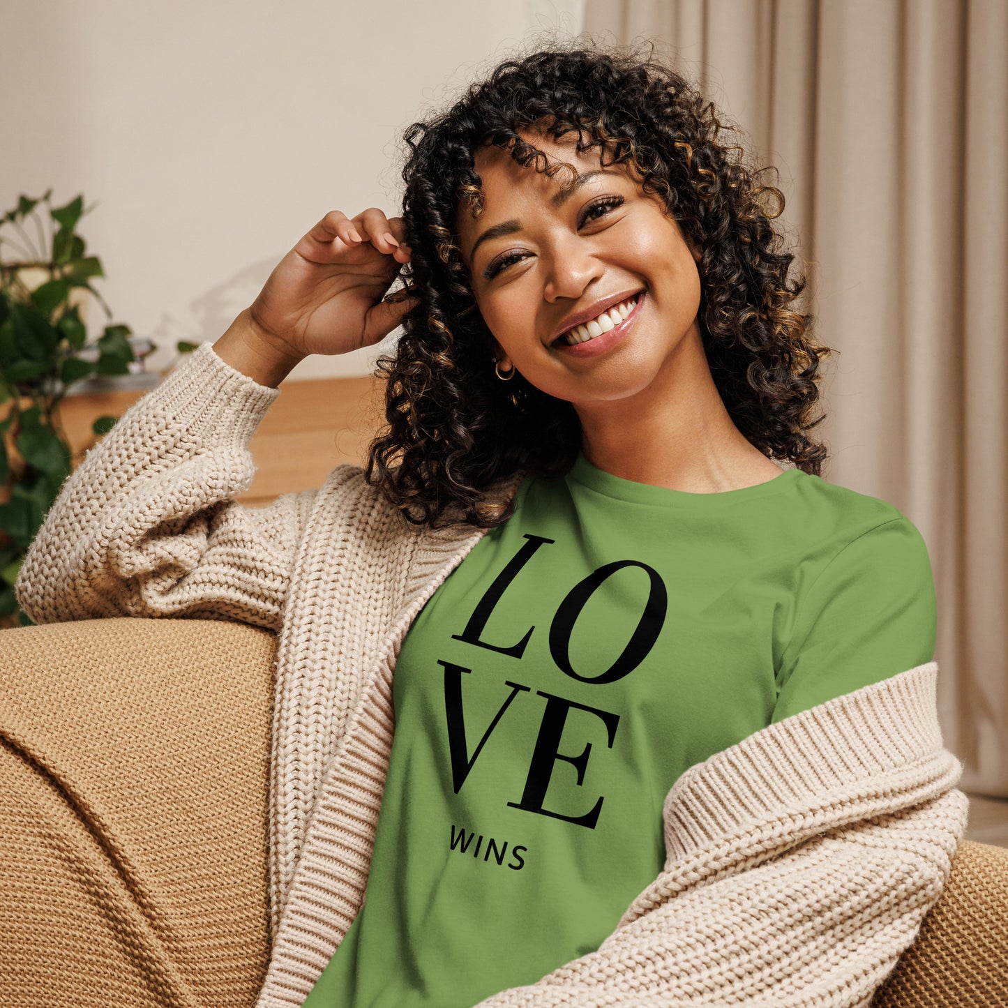 LOVE Women's Relaxed T-Shirt