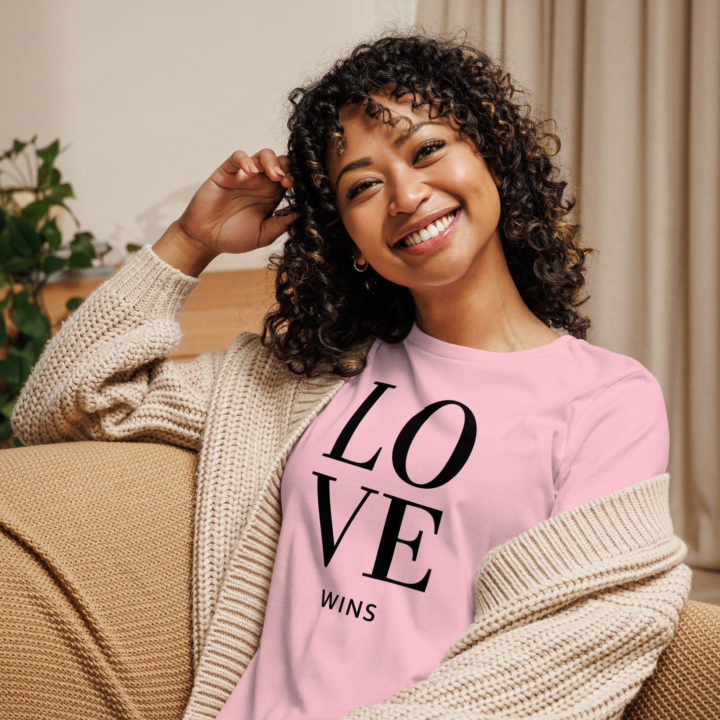 LOVE Women's Relaxed T-Shirt