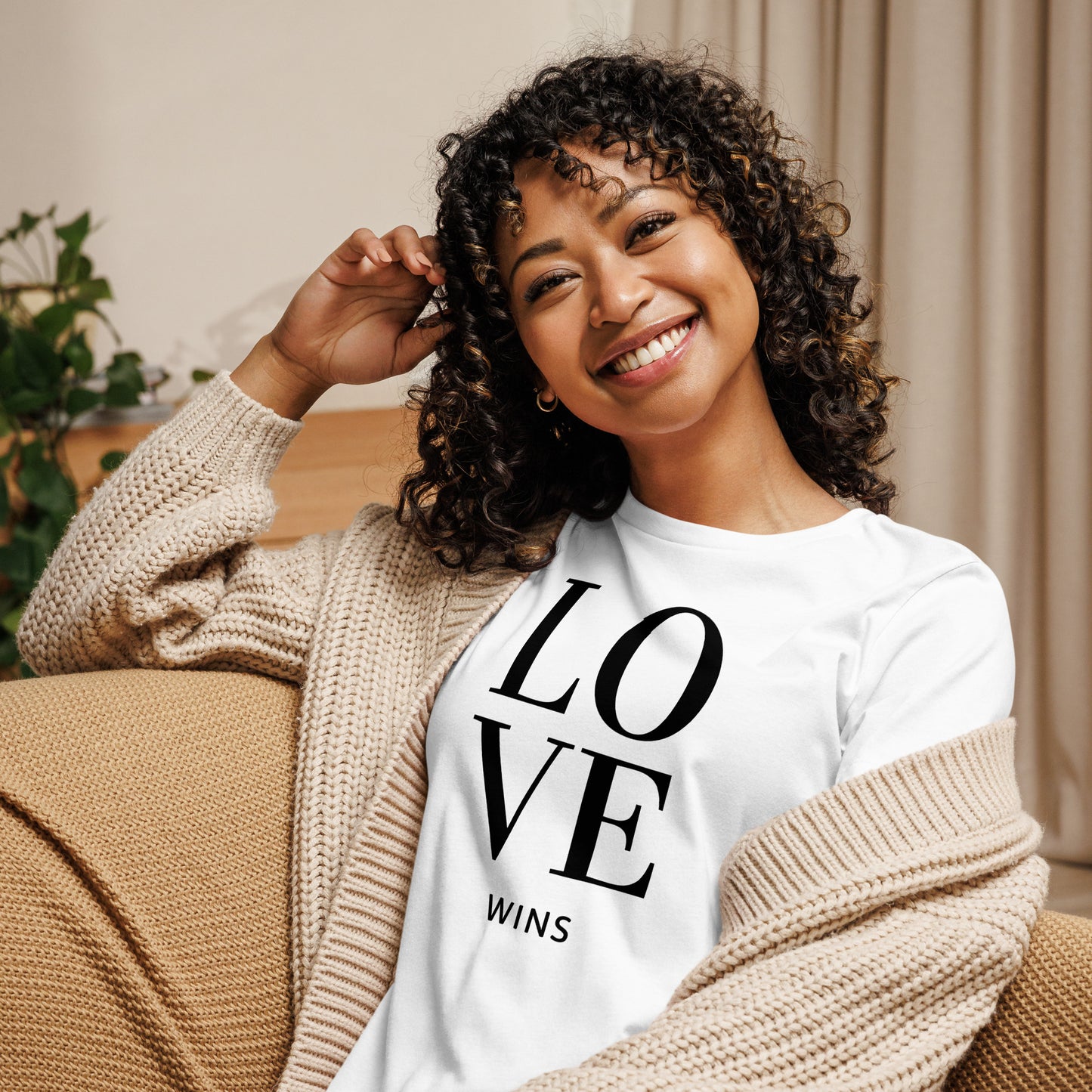 LOVE Women's Relaxed T-Shirt